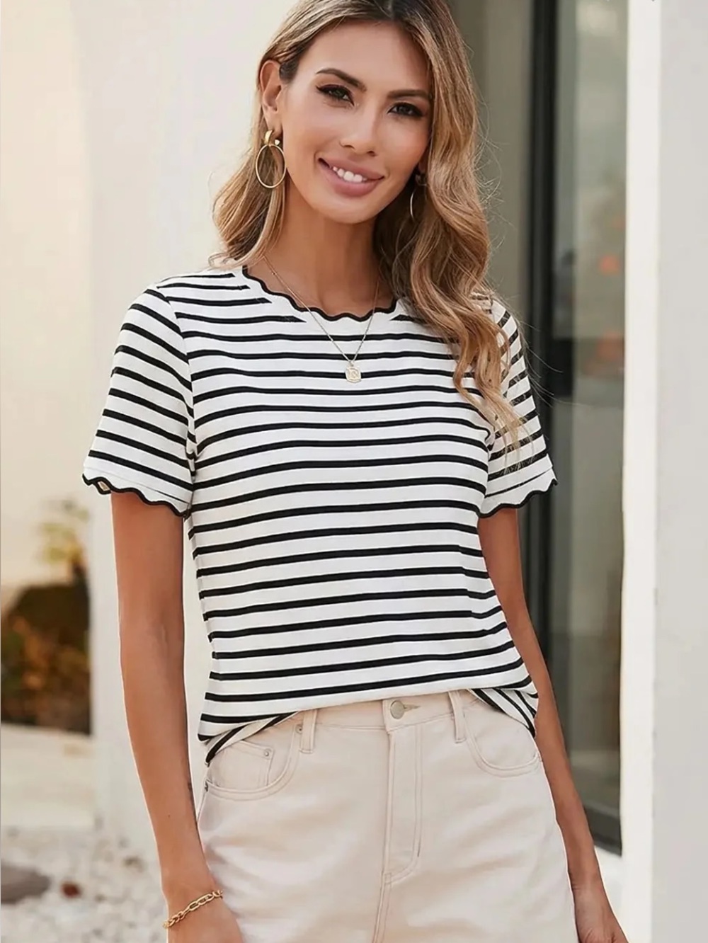 ASVIVID SCALLOPED EDGE Black and White Striped Women’s TOP NWT SIZE XXL